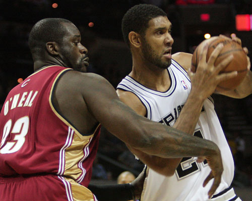 五大联赛仍有三支球队联赛不胜：狼队、维罗纳、佛罗伦萨（五大联赛尚有三队未尝联赛胜绩：狼队、维罗纳、佛罗伦萨）