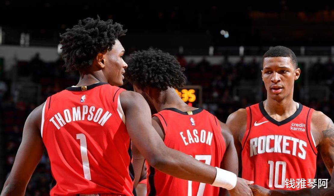 赛前被看衰！巨汉鲍勃萨普蛮力KO“完美先生”，成搏击界传奇（不被看好却逆袭！鲍勃萨普重拳KO“完美先生”，跻身搏击传奇）