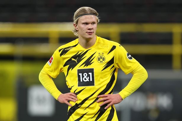 前队友：曾和马拉多纳开车出行，交警把我们拦住只为和他合影（前队友回忆：与马拉多纳同车出行，交警拦停只为合影）