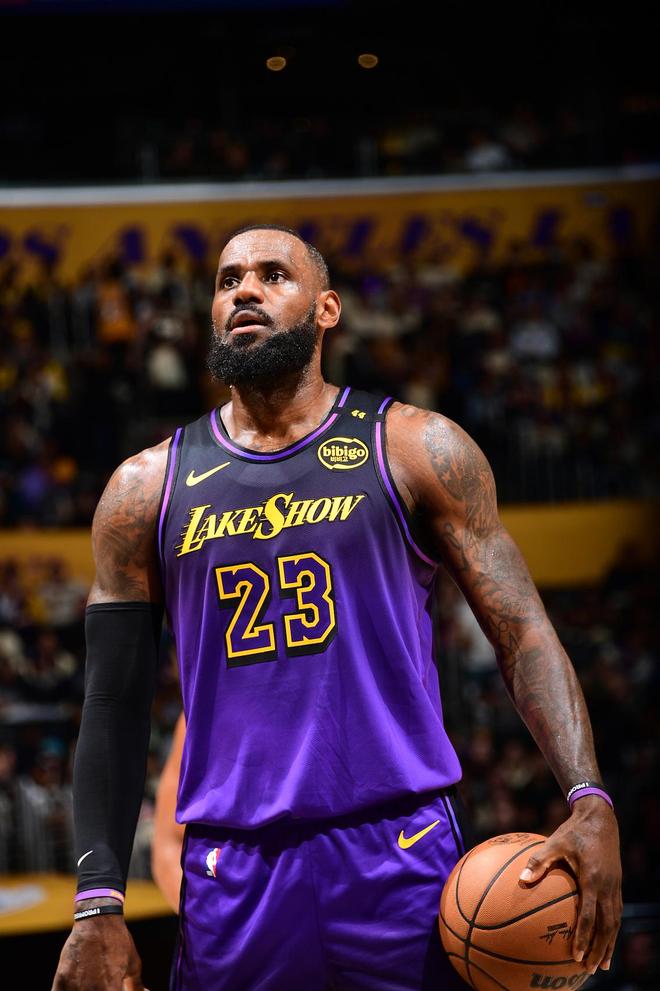 篮球CBA球队发布新赛季口号，目标直指冠军（CBA球队官宣新季口号，剑指总冠军）