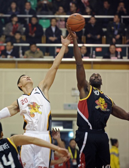 阿利松：遗憾萨拉赫的情况，但我相信他和俱乐部的关系能修复（阿利松：遗憾萨拉赫现状，相信他与俱乐部能重修旧好）