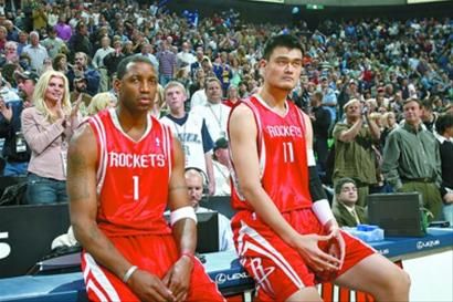 球队把主场气氛拉满（球队点燃主场氛围）