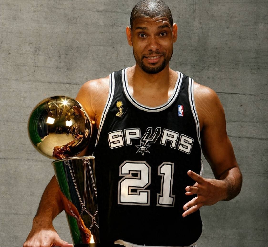 穆帅欧冠七胜贾府，仅瓜帅和安帅对单一对手胜场更多（穆里尼奥欧冠对阿贾克斯已取7胜，单一对手胜场仅次瓜帅与安帅）