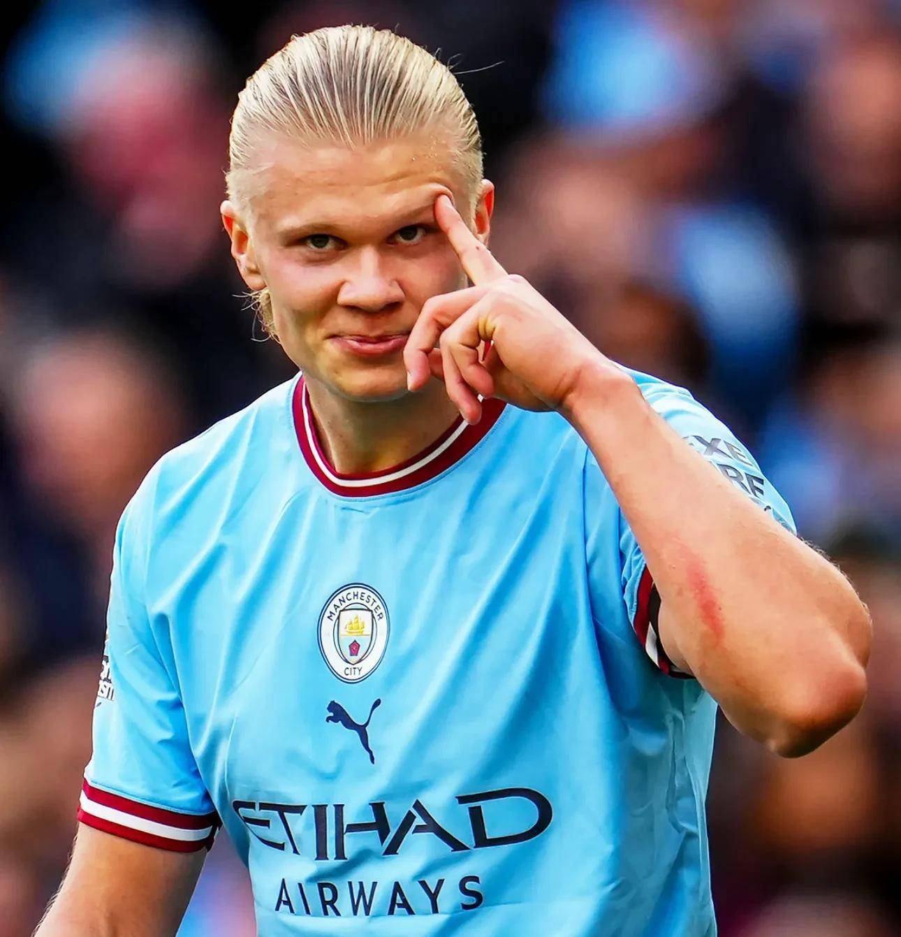 罗马诺：米兰和戴维没接触，球员经纪人否认所有冬窗离队传闻（罗马诺：米兰与戴维无接触，球员经纪人否认冬窗离队传闻）