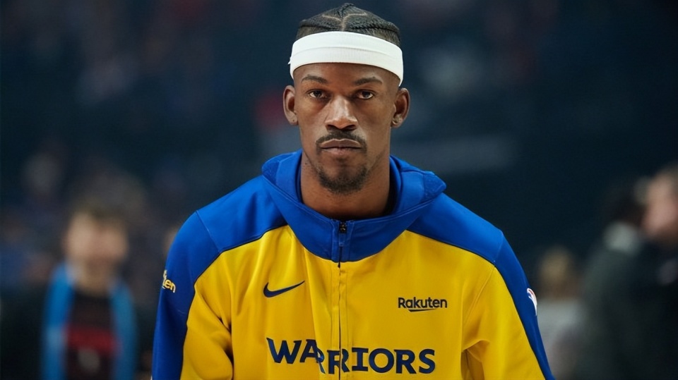 凯里·詹娜养女晒奢华生活，其母21岁跻身十亿富豪榜（凯里·詹娜养女炫耀奢华生活，母亲21岁即登十亿富豪榜）