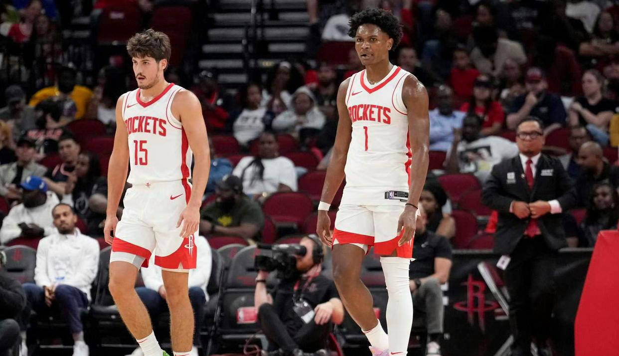 红榜公布！市卫健系统成功举办第三届羽毛球比赛（市卫健系统第三届羽毛球赛圆满举办，红榜揭晓）