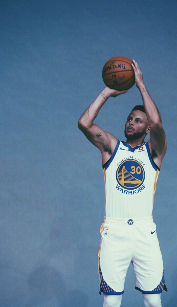 意媒：莱奥缺席米兰合练无缘出战萨索洛，弗法纳有望本轮复出（意媒：弗法纳有望本轮复出，莱奥因缺席米兰合练或无缘战萨索洛）