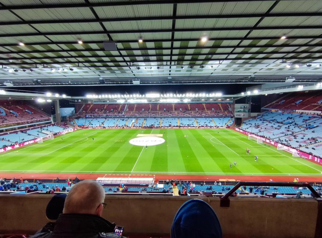 DO：凯恩5600万英镑的解约条款1月生效，但他没有离队的打算（凯恩5600万英镑解约条款将于1月生效，但他仍无意离队）