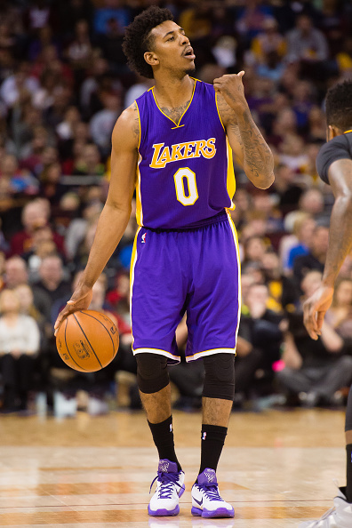 阿德里亚诺：感谢球迷还称我为皇帝；伊布是我合作过最强队友（阿德里亚诺致谢仍称他“皇帝”的球迷：伊布是我生涯最强队友）