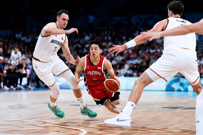 2025懂球帝中超MVP：法比奥、瓦科8次提名3次当选；山东7次MVP第一（2025懂球帝中超MVP盘点：法比奥、瓦科8次入围3度当选，山东凭7座MVP居首）