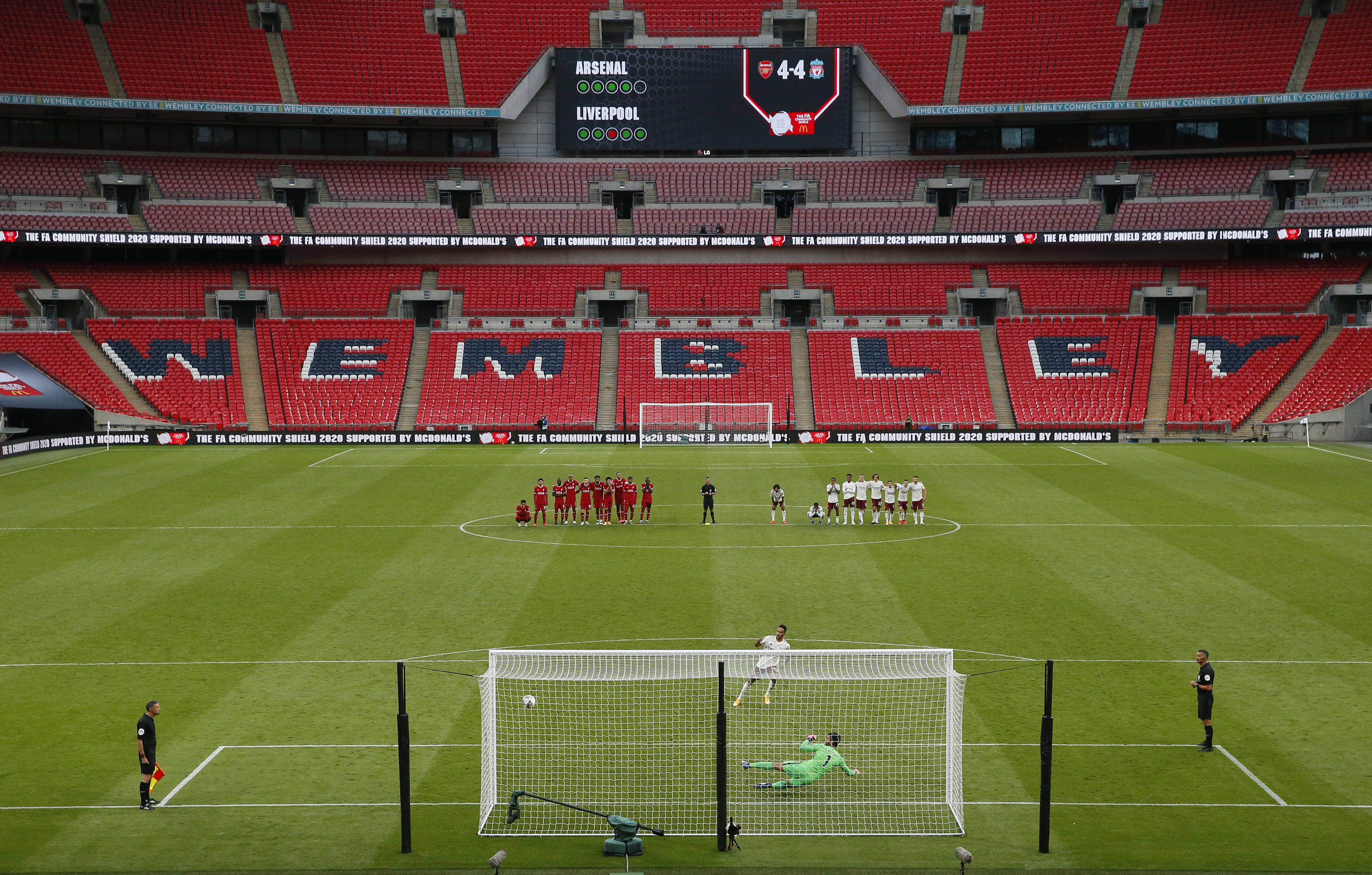 拉菲尼亚：今天我觉得有点累，要求换人是因为我没法坚持了（拉菲尼亚自述疲惫：体能难以支撑，主动申请被换下）